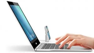 Per MHL-Kabel und/oder passendem Dock wird das ClamBook mit dem Handy verbunden.