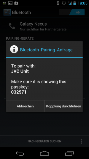 Abbildung 1: Damit Radio und Handy miteinander sprechen können, müssen Sie die Geräte über Bluetooth miteinander bekannt machen.