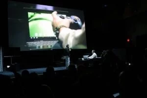 Der Grid übernimmt die Hauptarbeit, so dass man auf dem Tablet aufwändige PC-Spielen betreiben kann.