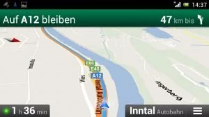 Abbildung 1: Die 3D Navigationsansicht in Google Maps auf der Autobahn.
