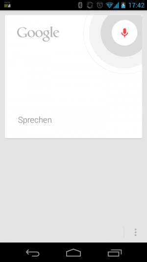 Seit Android 4.1 startet die Spracheingabe von Google Now bei einem Dauerklick auf den Headset-Button.