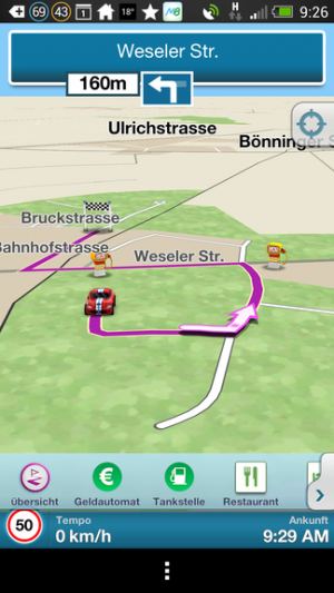 Abbildung 5: In der Navi-Ansicht sind Route und Straßennamen auch während der Fahrt gut zu erkennen.