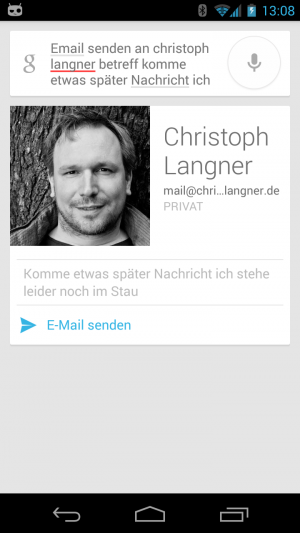 Abbildung 7: Mit Google Now versenden Sie E-Mails mit allem Drum und Dran, ohne ein Wort zu schreiben.