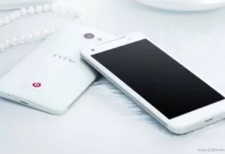 Erste Fotos des HTC Deluxe mit 5-Zoll-Full-HD-Display sind da
