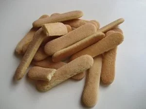 Löffelbiscuit oder Ladyfinger. Ein mehrsprachiger Codename mit "L" für Android 4.5?