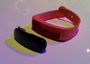 Das Bluetooth-Headset ist komplett in das TalkBand B1 integriert. Das Armband verfügt zudem über einen Standard-USB-Stecker.