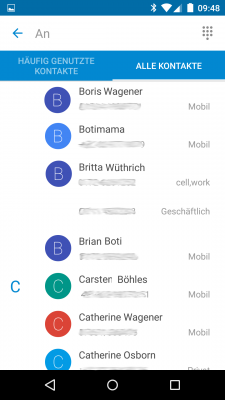 Die Auswahl der Kontakte ist deutlich übersichtlicher als bei der alten SMS-App.