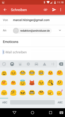 Über  das Tastatursymbol links und rechts unten wechselst du wieder zur ABC-Eingabe.