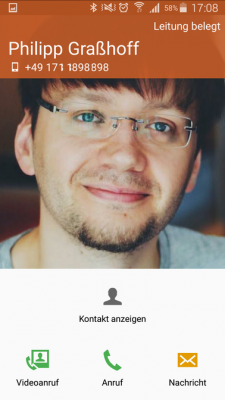 Samsung hat viele hauseigene Apps neu gestaltet, darunter auch das Adressbuch.