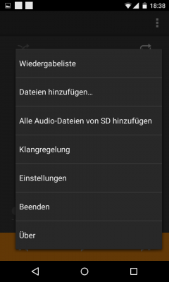 Über die drei Punkte gelangst du zu den Einstellungen und fügst Dateien von der SD-Card zum Player hinzu.