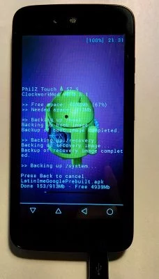 In PhilZ Touch Recvery legst du ein Backup an und spielst dann das Android-5.1-System ein.