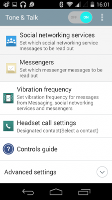 Wenn Tone & Talk funktioniert (Android 4.4 oder älter), dann kannst du dir Meldungen vorsprechen lassen.