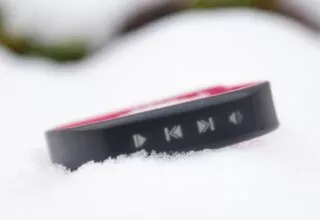 Smarte Armbänder: Vier Fitness-Tracker von 15 bis 150 Euro im Test