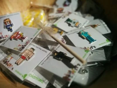 Über 50 Android-Anstecker warten darauf, von dir gewonnen zu werden!