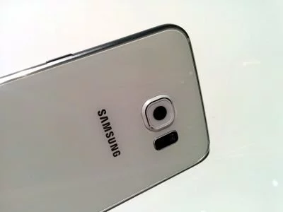 Laut Samsung ist die im Galaxy S6 verbaute Kamera noch einmal deutlich besser als die im Galaxy S5 verbaute.