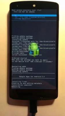 Bei der Installation von CyanogenMod über die Kommandozeile entscheidest du, ob du das Handy rooten möchtest.