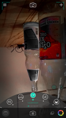 Leider war es mir nicht möglich mit der Frontkamera ein normales Bild aufzunehmen. Alle Bilder standen Kopf.