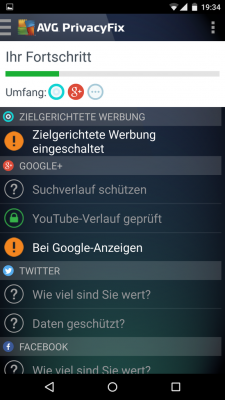 Sofern eine Optimierung stattgefunden hat, wird der Punkt mit einem grünen Schloss markiert. Am oberen Bildschirmrand siehst du den Fortschritt deiner Privatsphäre-Einstellungen.