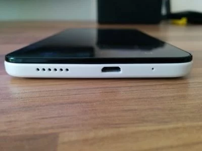 Für einen Mono-Lautsprecher fällt die Audio-Qualität recht gut aus.