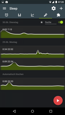 Die Tonaufzeichnungen deiner Schlafgeräusch spielst du über den Play-Button ab.