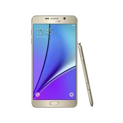 Die Maße des Galaxy Note 5: 153,2 x 76,1 x 7,6 mm, Gewicht: 171 g (Bild: Samsung)