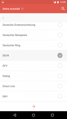 Per Fingerklick wählst du deine Versicherungen aus.