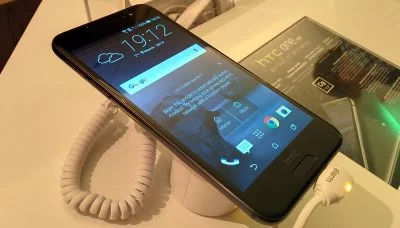 Das HTC One A9 ist das erste Android-Smartphone von HTC mit Android 6.0 "Marshmallow".