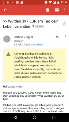Mit der Ansprache "Hallo, Sarah hier" will diese E-Mail Vertrauen erwecken. Dumm nur, dass als Absender Sabine Ziegler steht. Ab in den Müll damit...