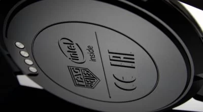 Die TAG Heuer Connected ist die erste Android Wear Uhr mit Intel-Prozessor.