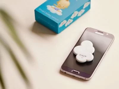 Mit dem Zoyo Baby und dem Smartphone die gesundheitliche Lage des Kindes im Überblick behalten.