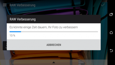 RAW-Aufnahmen lassen sich auf Wunsch gleich auf dem Handy verbessern. In den meisten Fällen bringt das allerdings nichts.