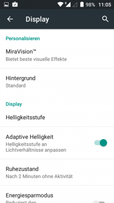 Dank adaptiver Helligkeit benötigst du keine automatische Helligkeitsregelung.