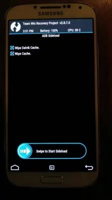 Für die Installation von CM13 müssen die zwei Checkboxen nicht markiert sein.