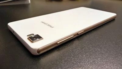 Das Design des Phicomm Passion 2S weiß zu gefallen, ohne gleich an irgendein anderes Smartphone zu erinnern.