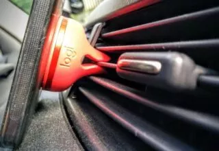 Im Test: Logi ZeroTouch Vent – die smarte KFZ-Halterung für jedes Android-Smartphone