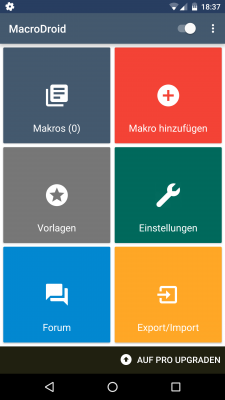 Auf der Startseite aktivierst du die App, findest deine Makros sowie diverse Vorlagen.