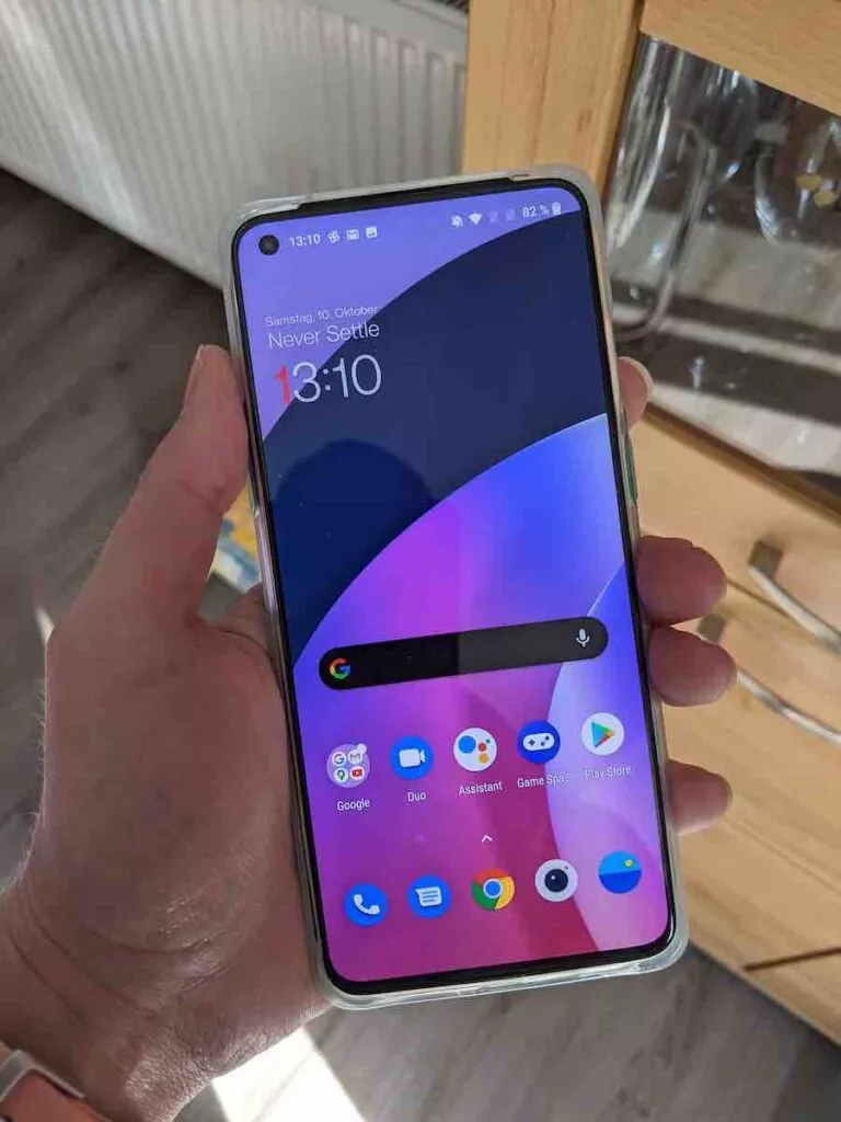 8T 28 Innen | Android-User.de