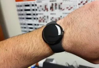 Pixel Watch – 300 mAh Akku, Mobilfunk-Konnektivität