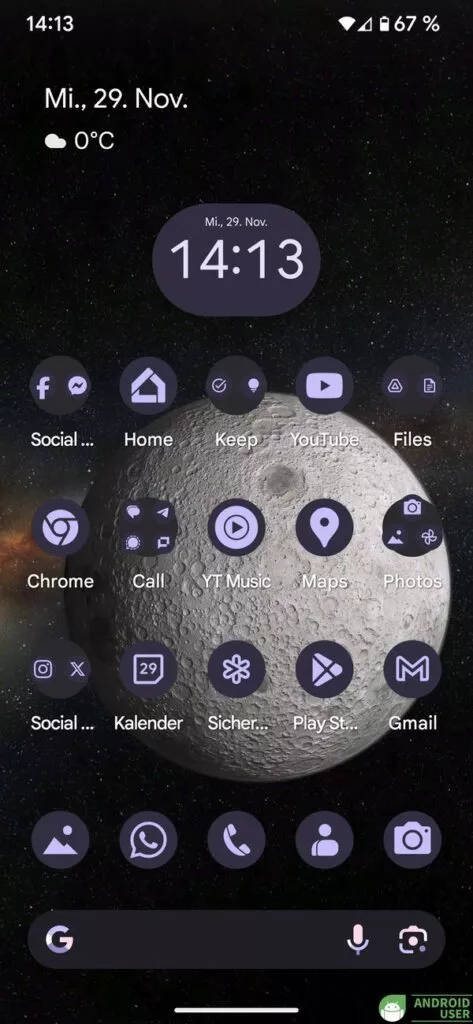 Der Mond als Wallpaper per Geste verkleinert