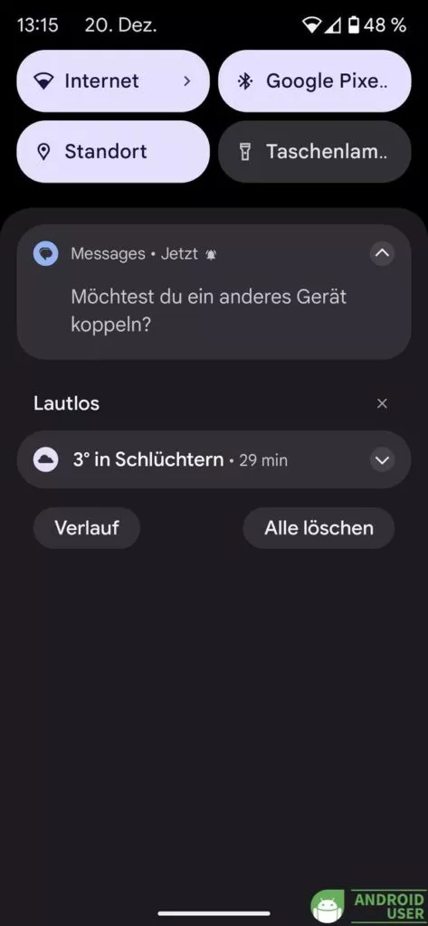 Eine Benachrichtigung auf dem Smartphone fragt nach der Gerätekopplung mit Google Messages Web