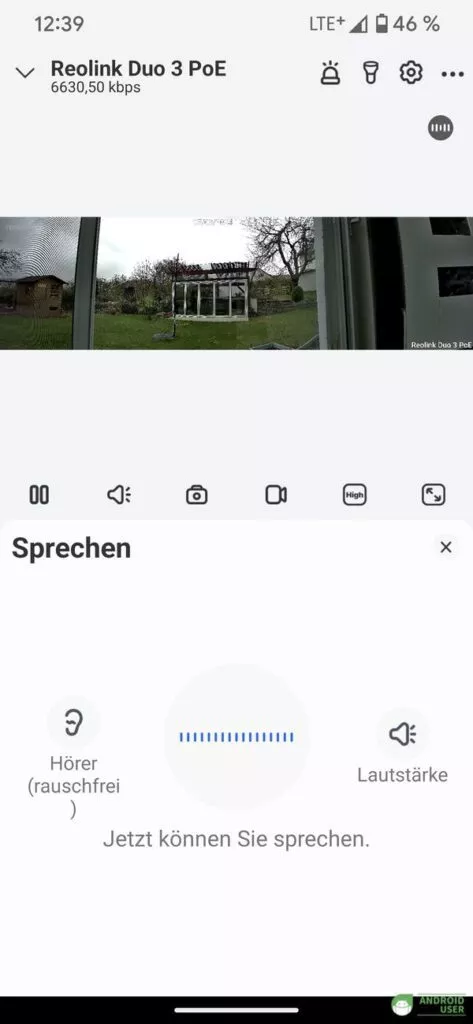 Von unterwegs mit überwachten Personen sprechen über die Reolink Duo 3 PoE Kamera