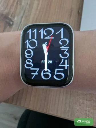 Die leichte Smartwatch Amazfit Bip 5 Unity ist gut tragbar
