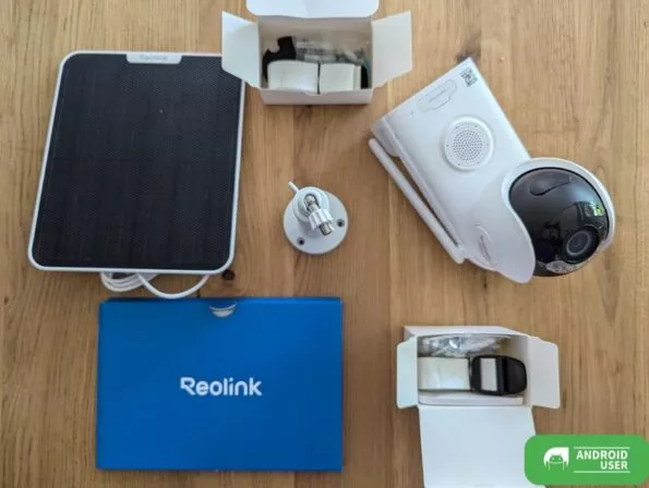 Unboxing der Reolink Altas PT Ultra Überwachungskamera