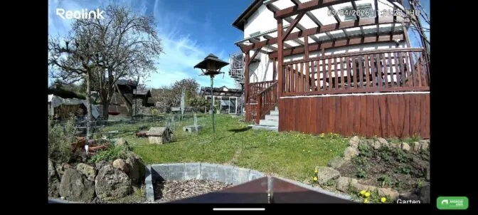 Reolink Solar Floodlight Cam Überwachungskamera Bild tagsüber
